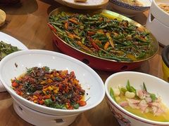 -有红鸡毛店·川菜(建设路店)