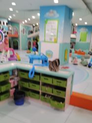 -孩子王童乐园(唐山万达广场店)