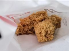 金沙咸蛋黄香辣鸡翅-肯德基(塔南店)