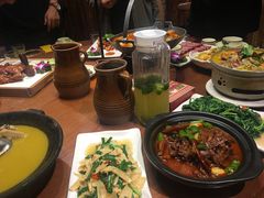 -老滇山寨•云南特色菜•地方菜•民族风情歌舞表演(金碧店)