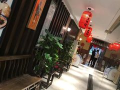 等位区-粥全粥到海鲜家常菜·海肠捞饭(嫩江路店)