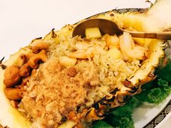 菠萝海鲜炒饭-Methavalai Sorndaeng
