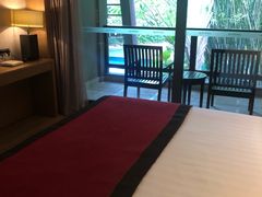 -三亚湾海居铂尔曼度假酒店