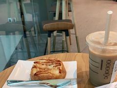 -星巴克臻选(深圳龙华红山天虹店)