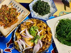 -壹阁胡羊焖饼(特色小吃街店)