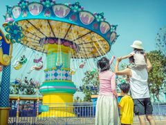 -七彩云南欢乐世界