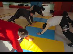 -悦动体能篮球羽毛球网球(三里河店)