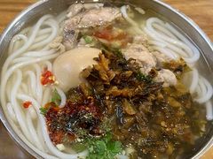 鸡肉米线-齐记土鸡米线