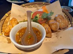 -大头虾越式风味餐厅(光明广场店)