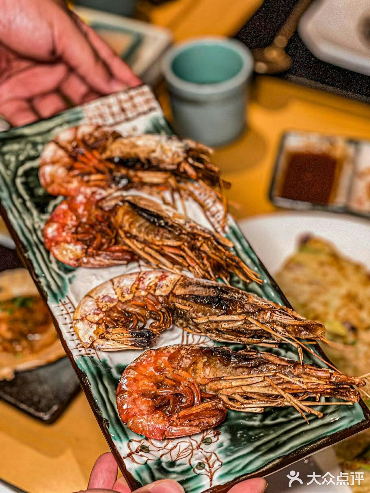 有投影的和牛烧肉餐厅，聚餐约会好去处！😄