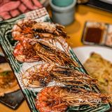 有投影的和牛烧肉餐厅，聚餐约会好去处！😄