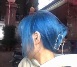 -曼都发型