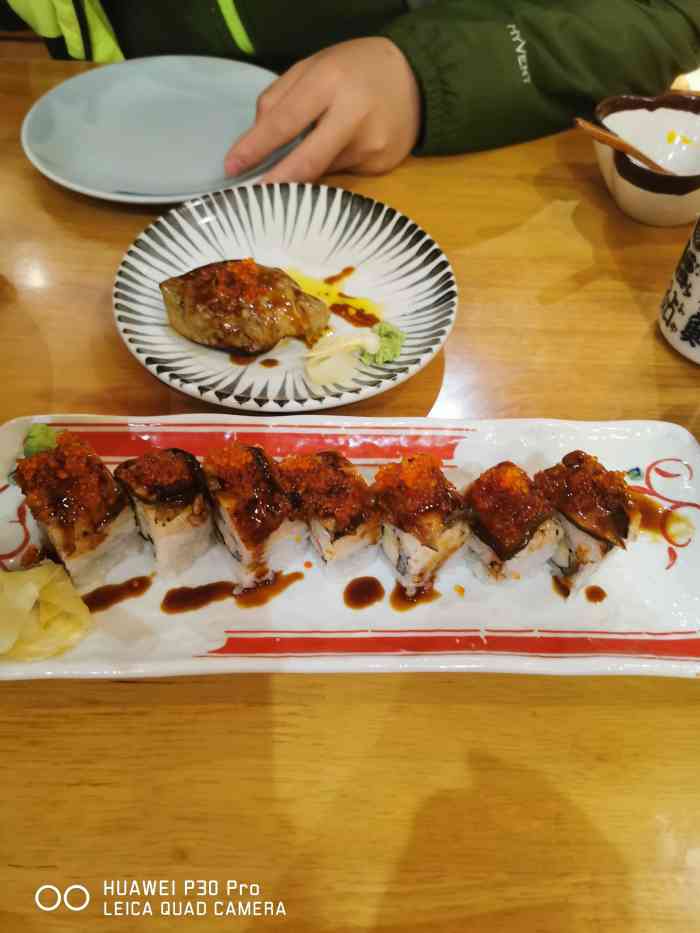 青禾日式料理(万达广场店)-"环境布置真心不错,有和风包房,有椅子的,.