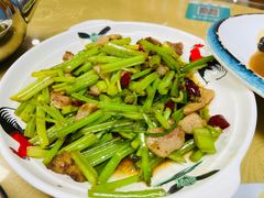 -崴海渔村(虹梅路店)