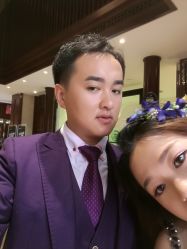 -现代经典婚纱摄影