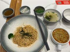 -馋三尺蟹粉小笼(人民广场店)