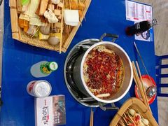 -马路边边麻辣烫联盟路店