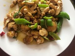 -青海特色美食小炒炕锅牦牛肉火锅