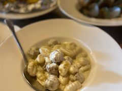 土豆面配香肠蓝乳酪酱-La Tavernetta(Bar à Vin)(乌鲁木齐路店)