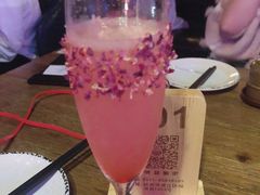 -爱啤精酿·民谣酒馆(滨江店)