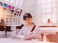 -钟书阁(松江泰晤士小镇店)