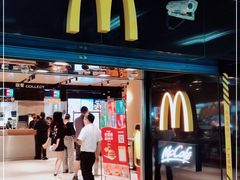 门面-麦当劳(中山公园龙之梦店)