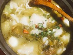 -周鱼小馆石锅酸菜鱼(活力汇店)