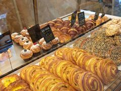 -Dough&Joe团憩(瑞虹天地月亮湾店)