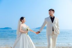 -纪梵希旅拍婚纱摄影(大连总店)