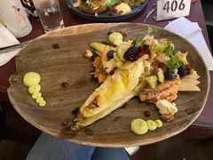 三文鱼蔬菜色拉-Cafe Norden