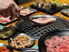 -唯成•韩国炭火烤肉 유성고기