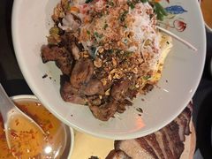 -大头虾越式风味餐厅(光明广场店)