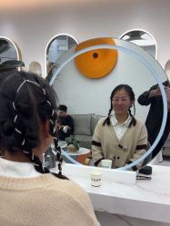 -DO A HAIRSTYLE