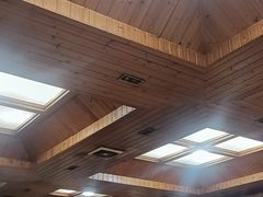 -东巴谷野生菌火锅餐厅