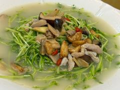 -老乡村美食农庄