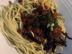 -弄堂咪道-饭香·面香·馄饨香(汇锦广场店)