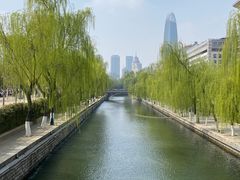 -泉城广场