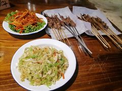 -马路牙子地桌烤肉(工体店)