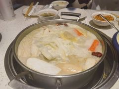 -三人行骨头王火锅(长寿店)