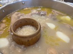 -朴小妹人参鸡汤火锅(长白山万达店)