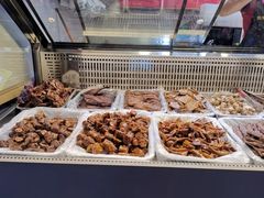 -张鸭子重庆特产卤味小吃(未来国际店)