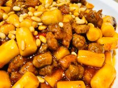 松子牛肉炒年糕-兔爸私家小厨(新北万达店)