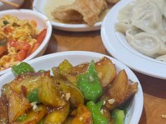 -东北四季饺子王(华山路店)