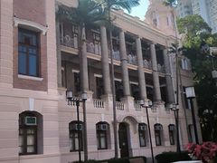 -香港大学