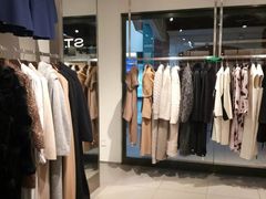 -Max Mara(燕莎奥特莱斯店)