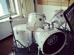 -艺桉余音琴行(火神庙分店)