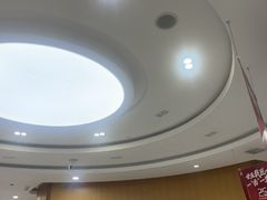 -雅悦齿科(顾村公园店)