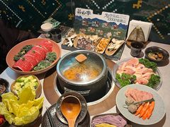 -芸山季·云南山珍菌火锅(人民广场来福士店)