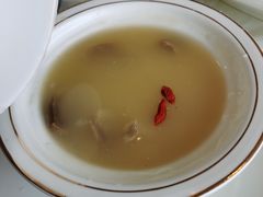 竹荪菌皇汤-老克勒上海菜(南京路步行街店)