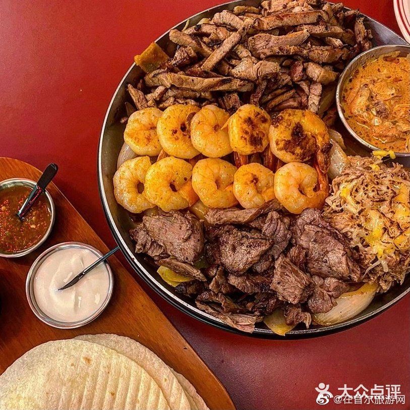 再缓缓送入口中，就能得到满满的满足感